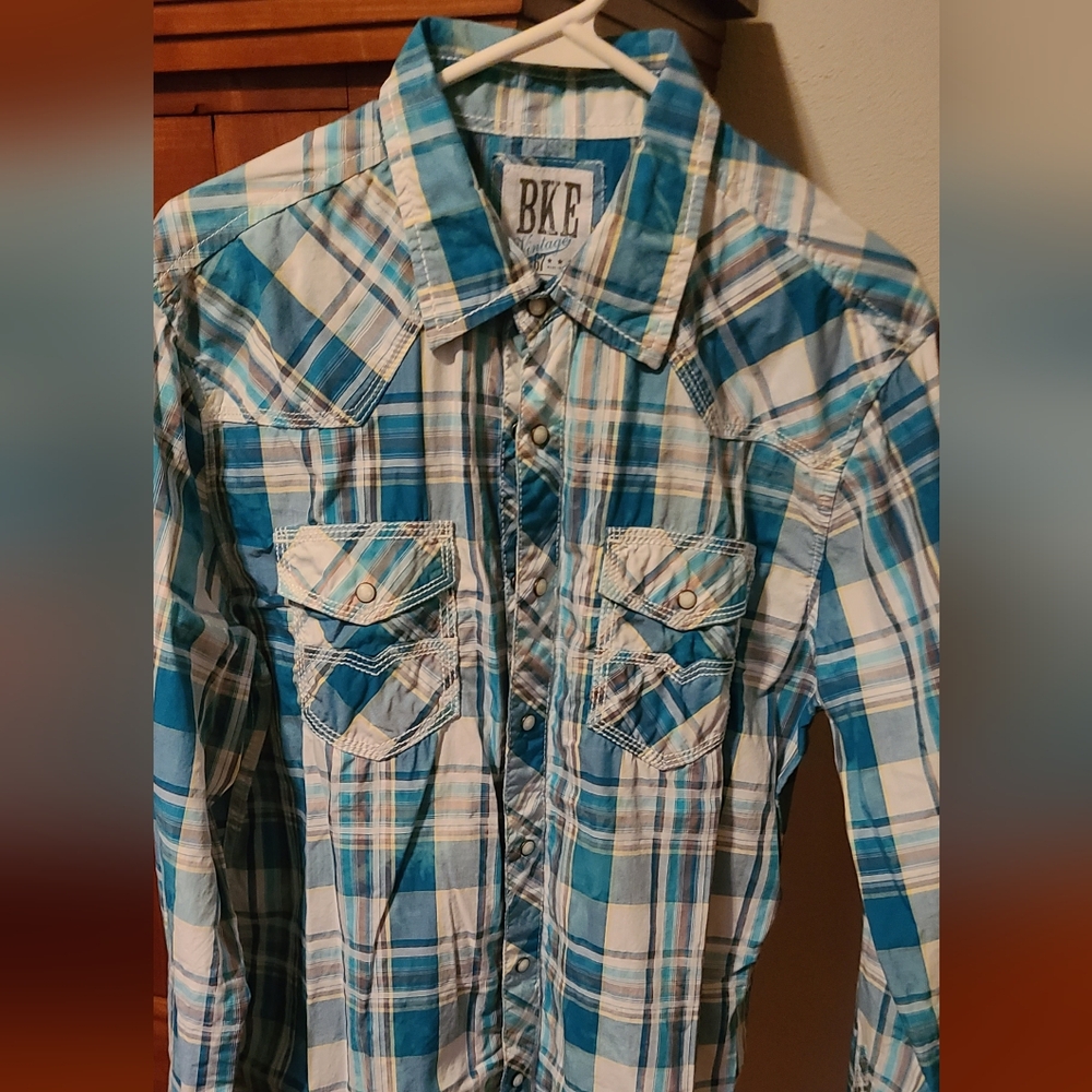 Men's BKE Vintage long sleeve shirt size large in standard